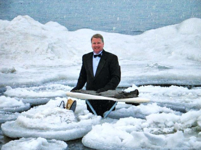 Siapa Bilang Nyetrika Itu Pekerjaan Yang Membosankan